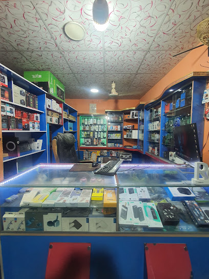 Amee-Mirza-Mobile-Shop